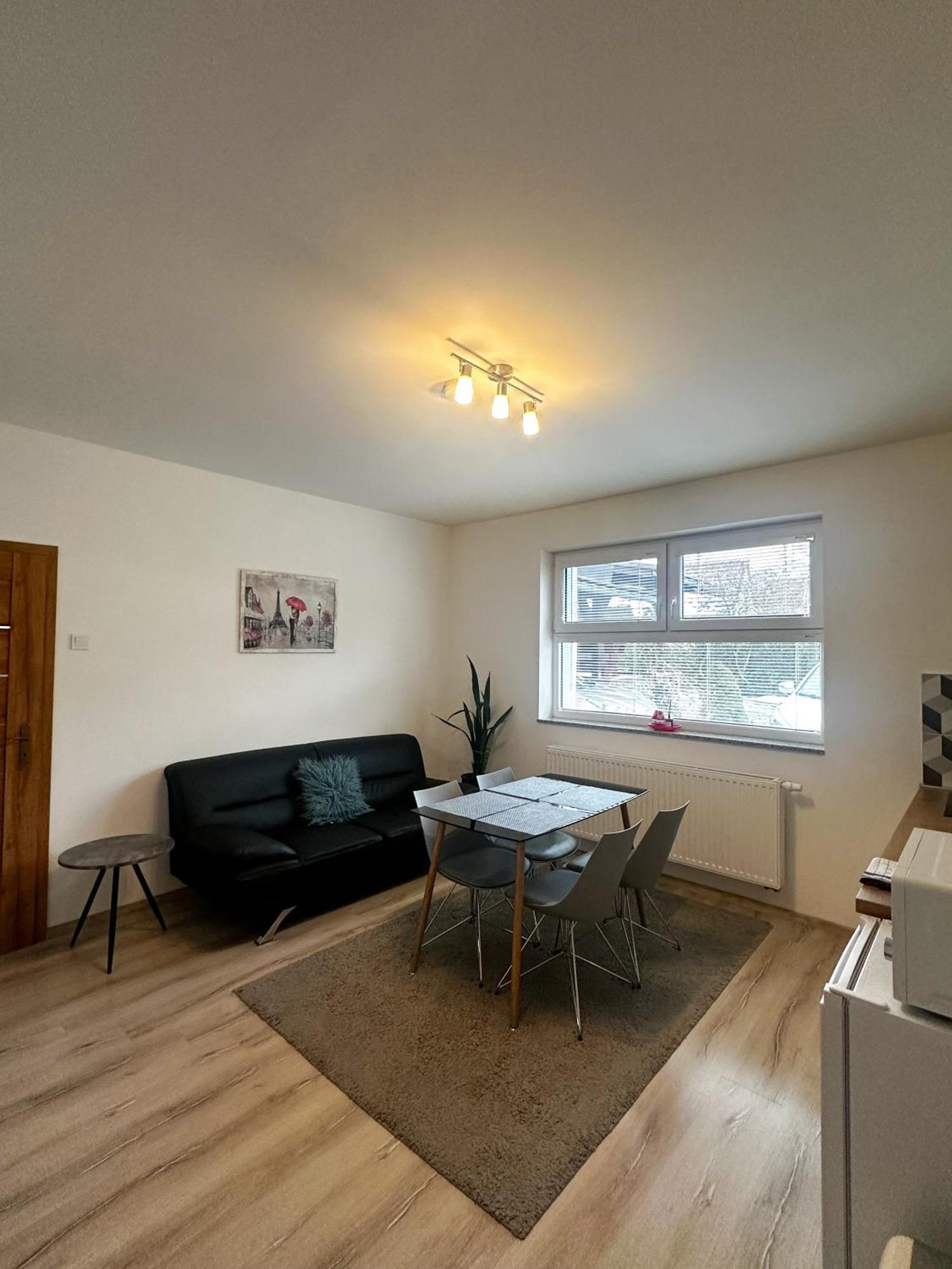 Privat Simba Apartment Strecno Екстериор снимка